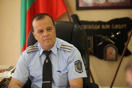 Арестуван полицай се връща начело на КАТ-София